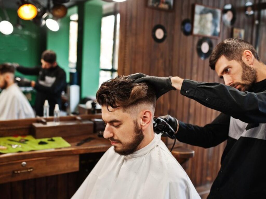 What-are-some-common-techniques-used-in-mens-haircuts