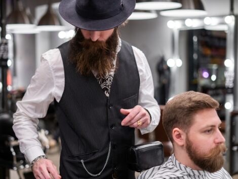 How-often-should-men-get-haircuts-to-maintain-their-style