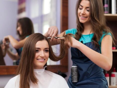 What-features-make-a-haircut-salon-child-friendly-and-welcoming