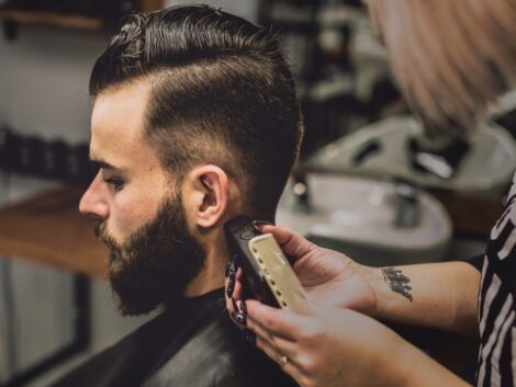 Can-barbers-cut-hair-in-a-way-that-is-not-defined-by-traditional-gender-norms