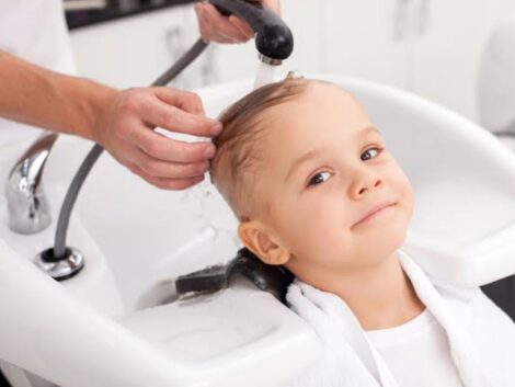 What-features-make-a-childrens-haircut-salon-child-friendly-and-comfortable
